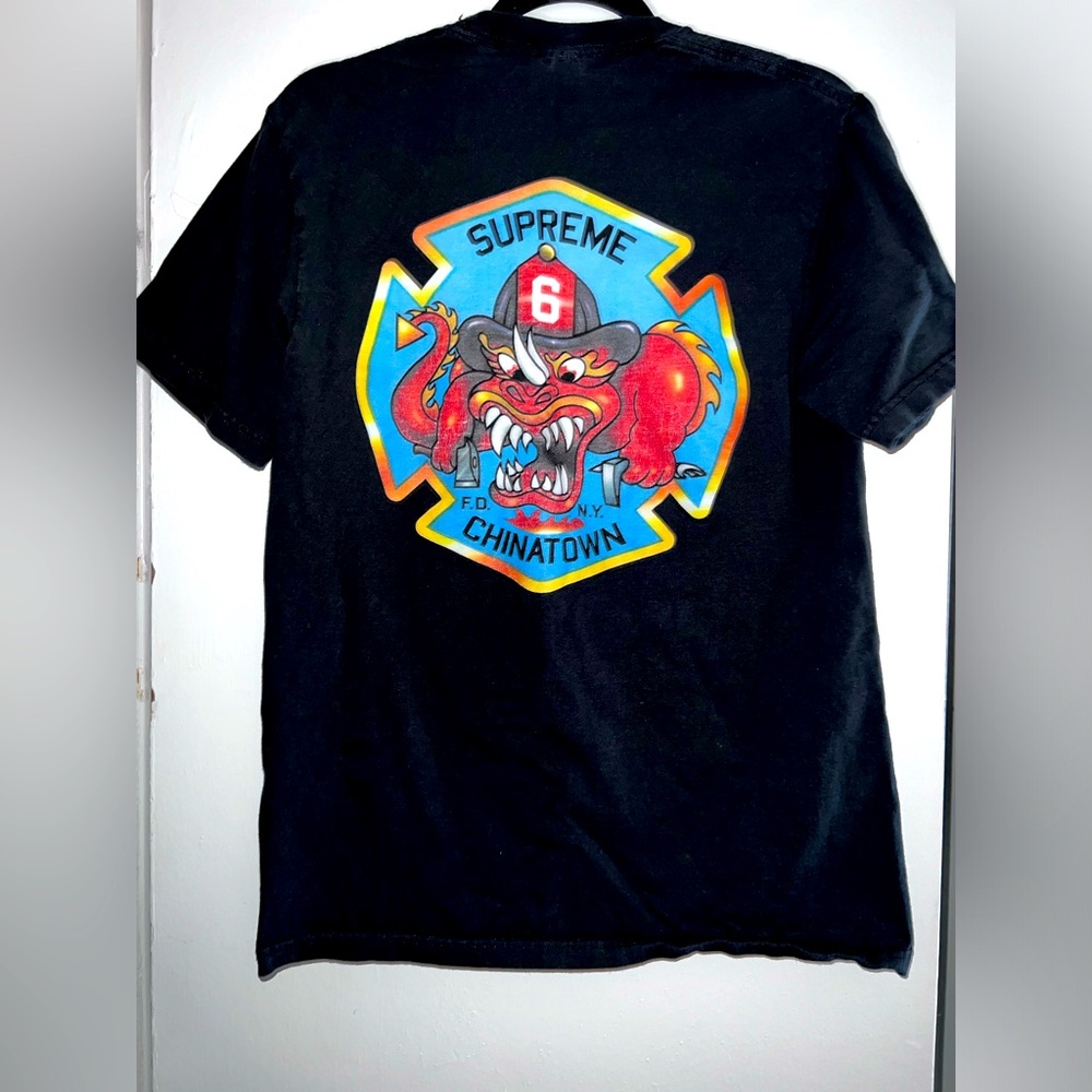 Supreme tee mens size S